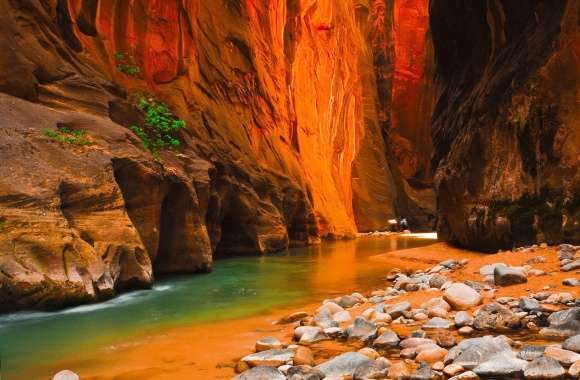 Green river in the cave wallpapers hd quality
