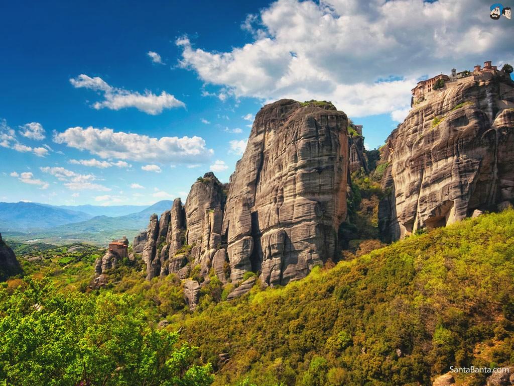 Mountain at 1024 x 1024 iPad size wallpapers HD quality