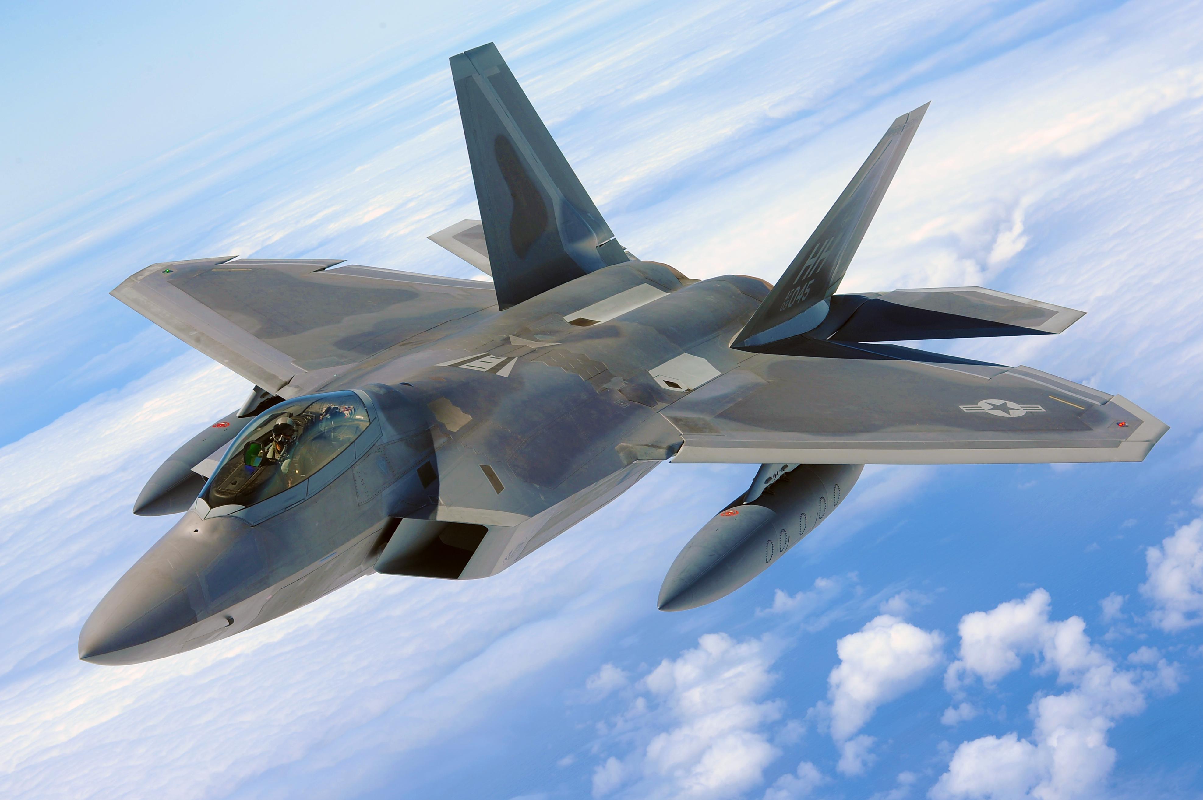 Lockheed Martin F-22 Raptor Wallpaper HD Download