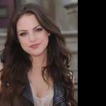 Elizabeth Gillies hd pics