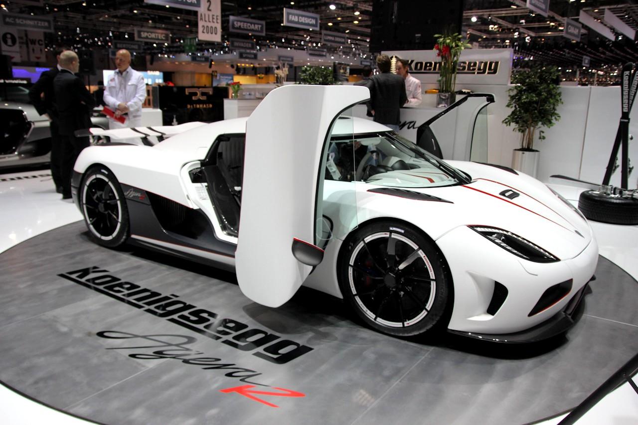 Koenigsegg Agera R at 1280 x 960 size wallpapers HD quality