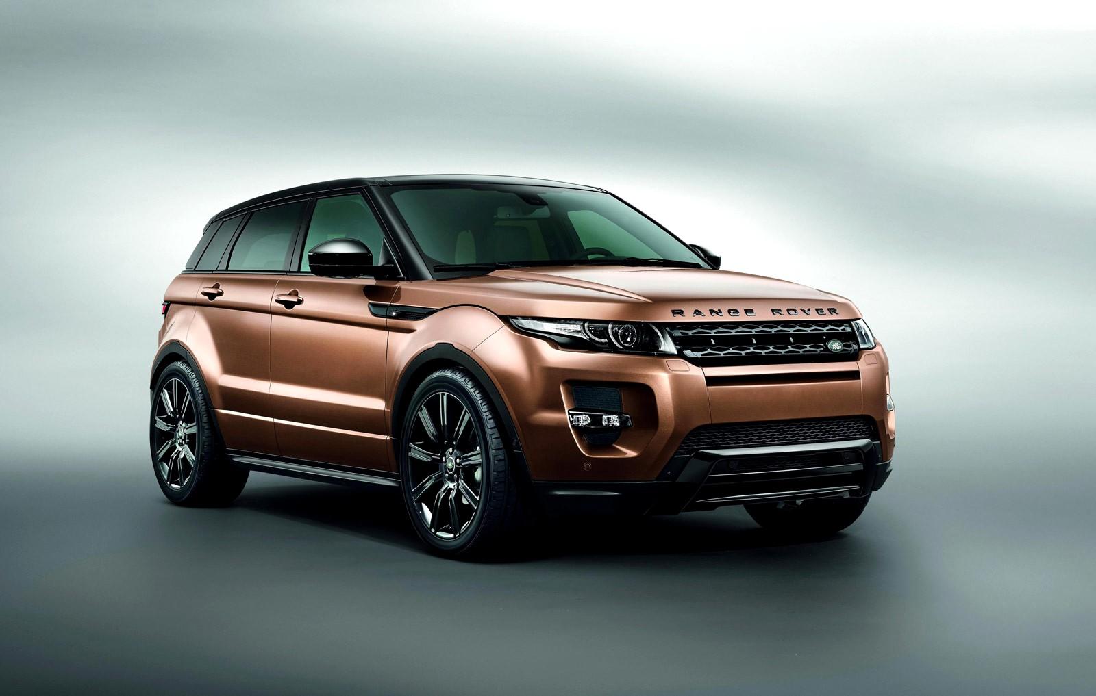Range Rover Evoque at 2048 x 2048 iPad size wallpapers HD quality