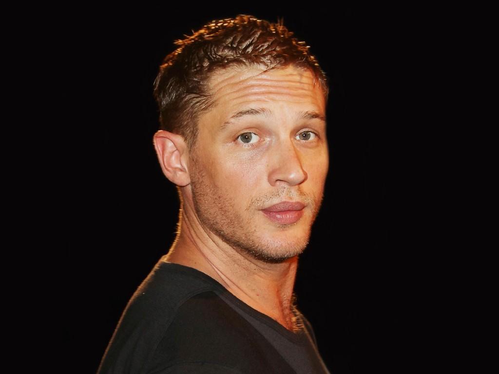 Tom Hardy at 2048 x 2048 iPad size wallpapers HD quality