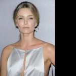 Annabelle Wallis wallpapers for iphone