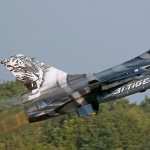 General Dynamics F-16 Fighting Falcon full hd