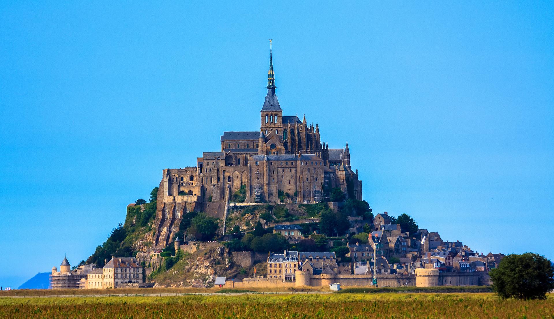 Mont Saint Michel Abbey, France бесплатно