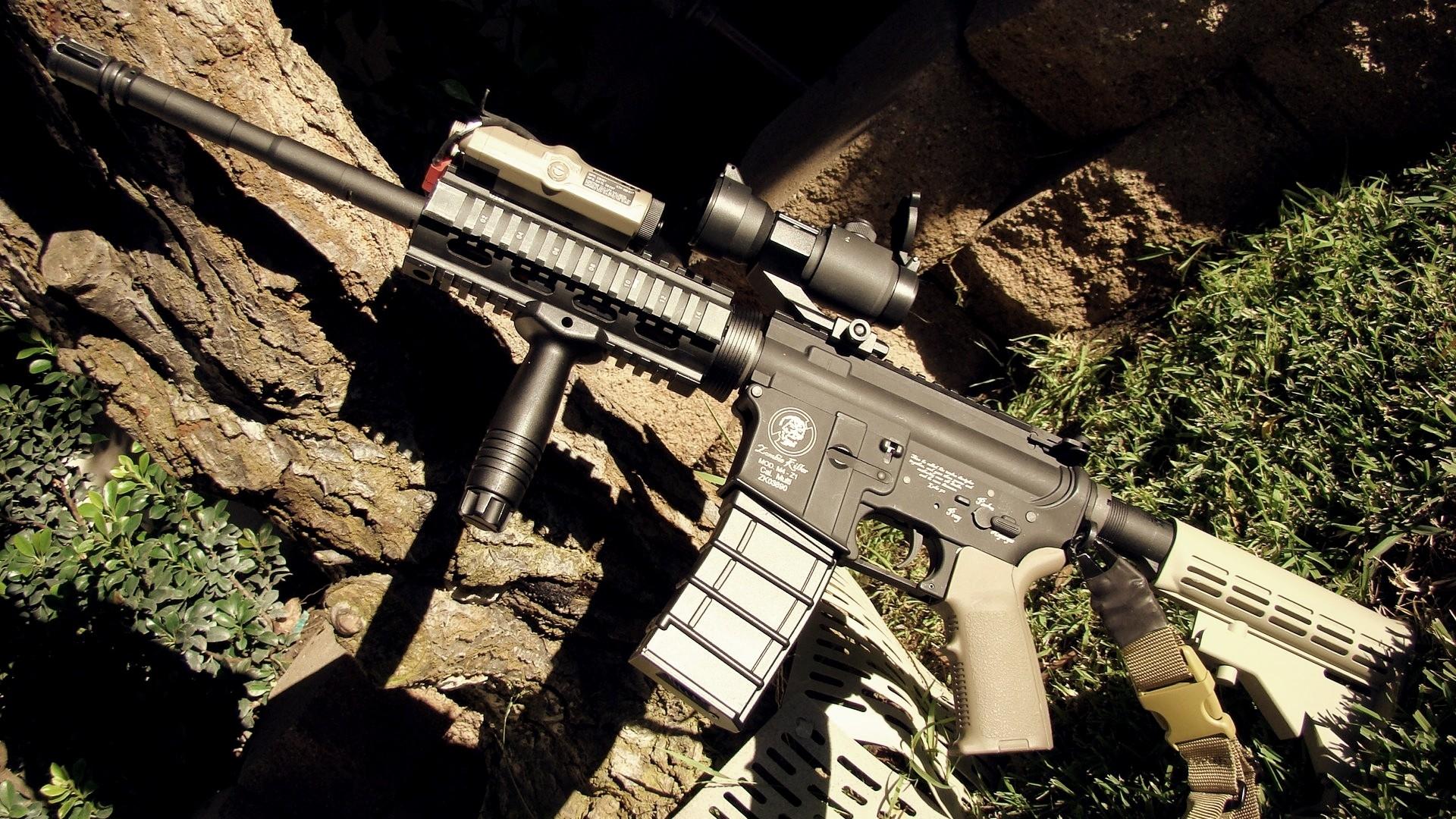 Assault Rifle at 1152 x 864 size wallpapers HD quality