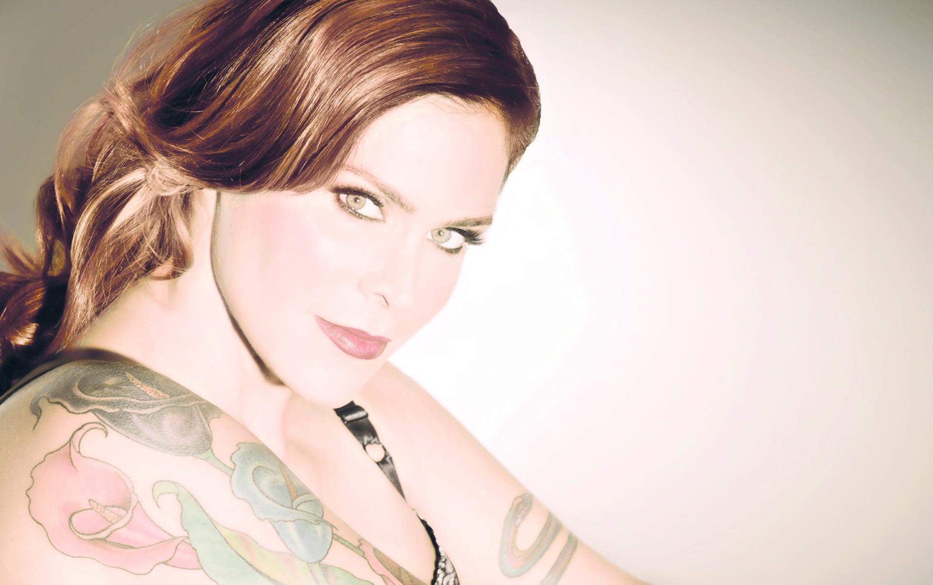 Beth Hart at 1024 x 768 size wallpapers HD quality
