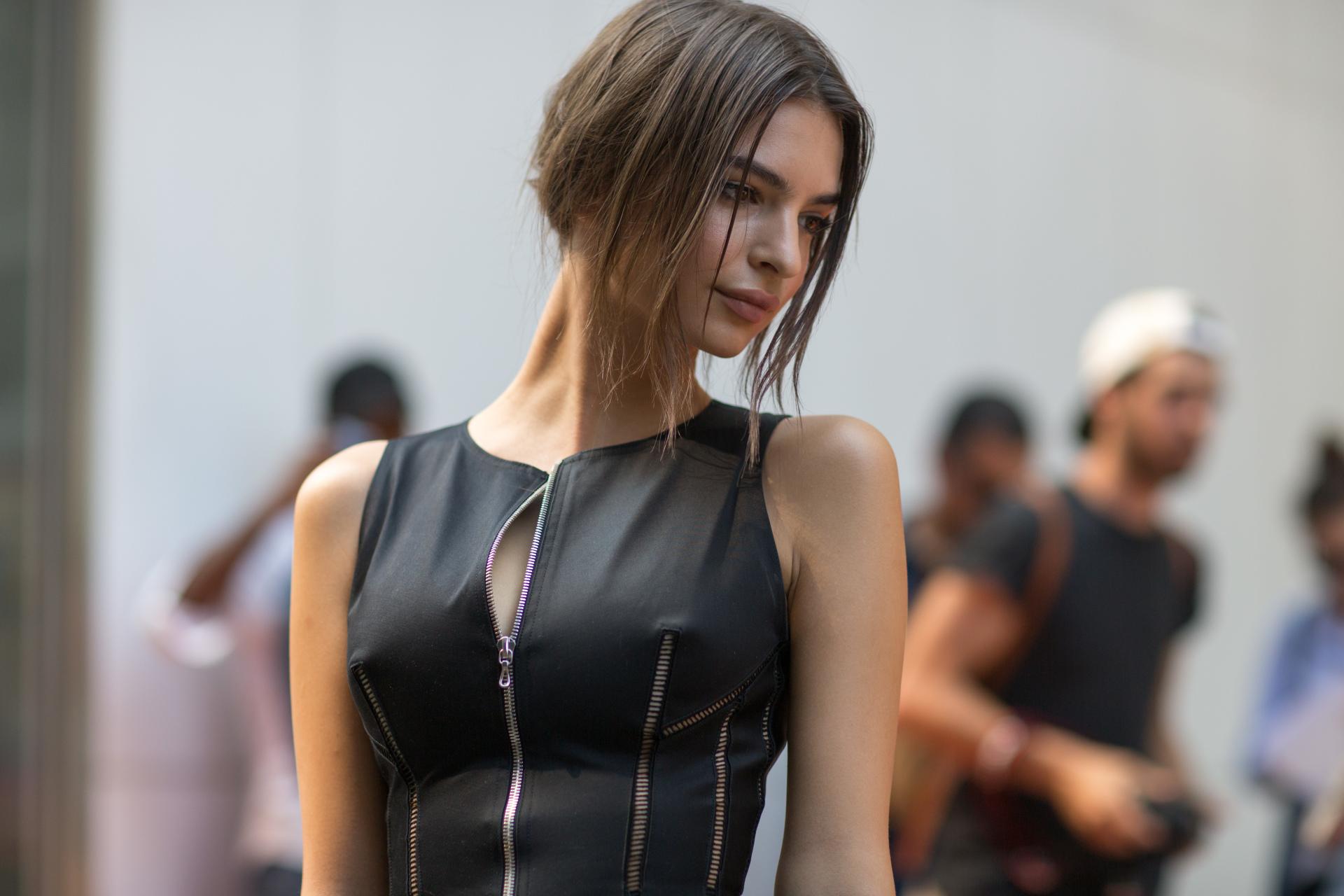 Emily Ratajkowski at 640 x 1136 iPhone 5 size wallpapers HD quality