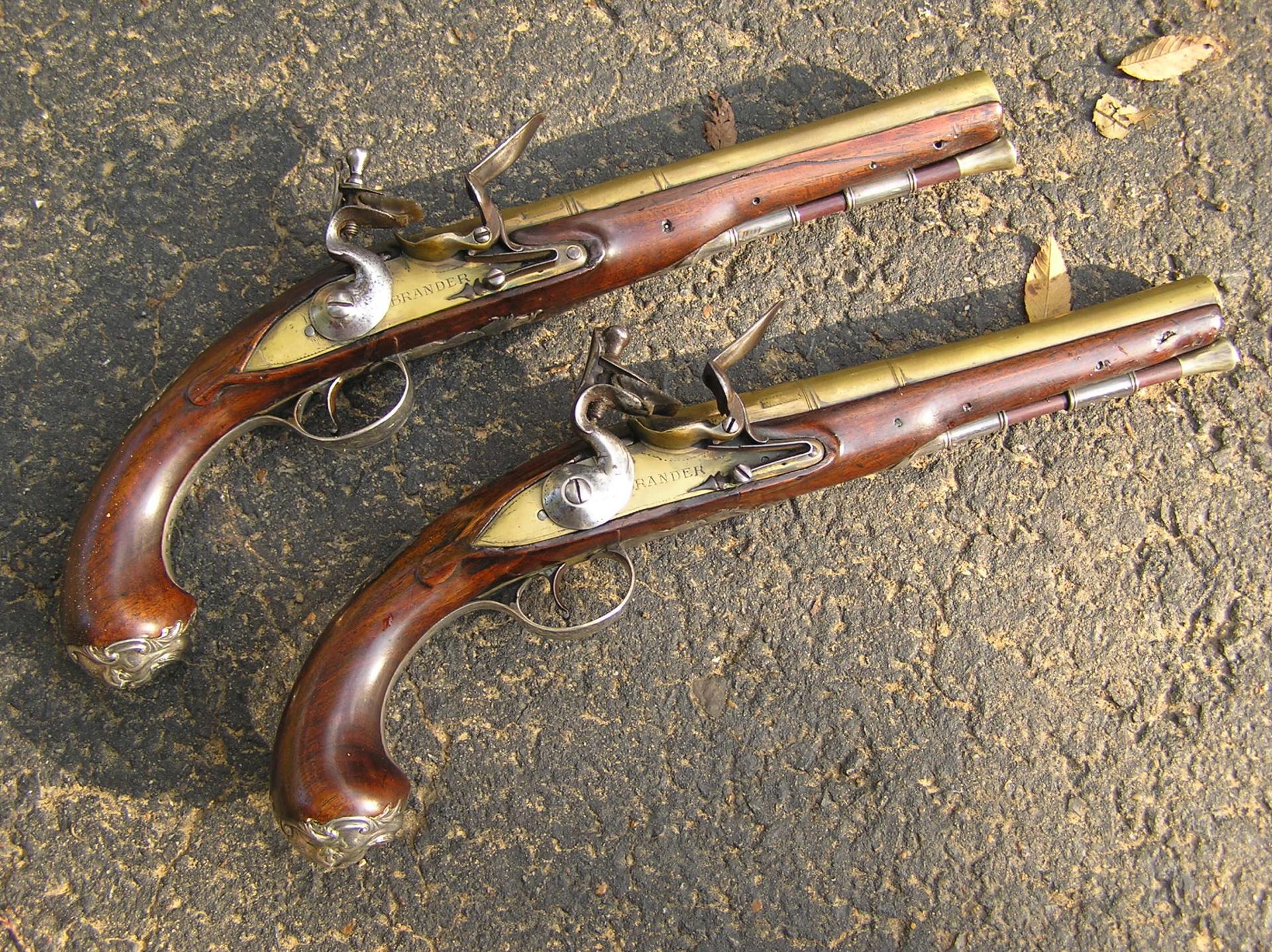 Flintlock Pistol at 320 x 480 iPhone size wallpapers HD quality