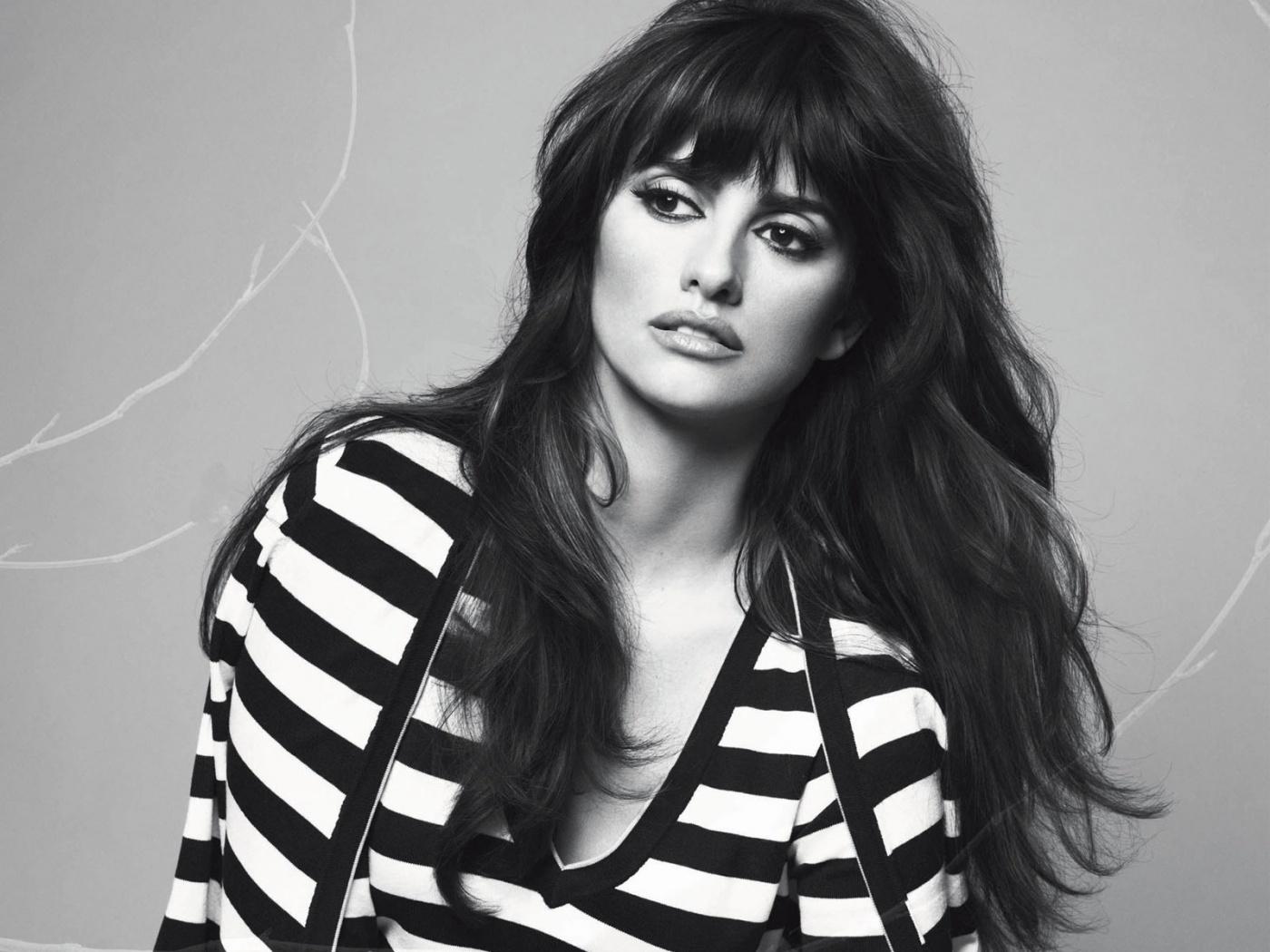 Penelope Cruz at 750 x 1334 iPhone 6 size wallpapers HD quality