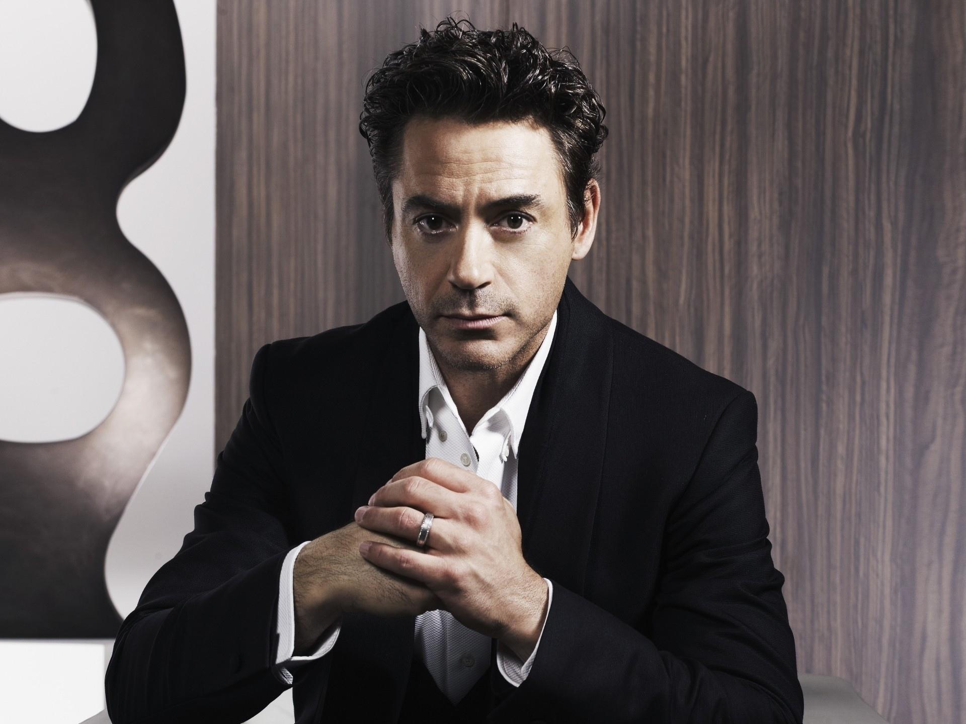 Robert Downey Jr at 640 x 1136 iPhone 5 size wallpapers HD quality