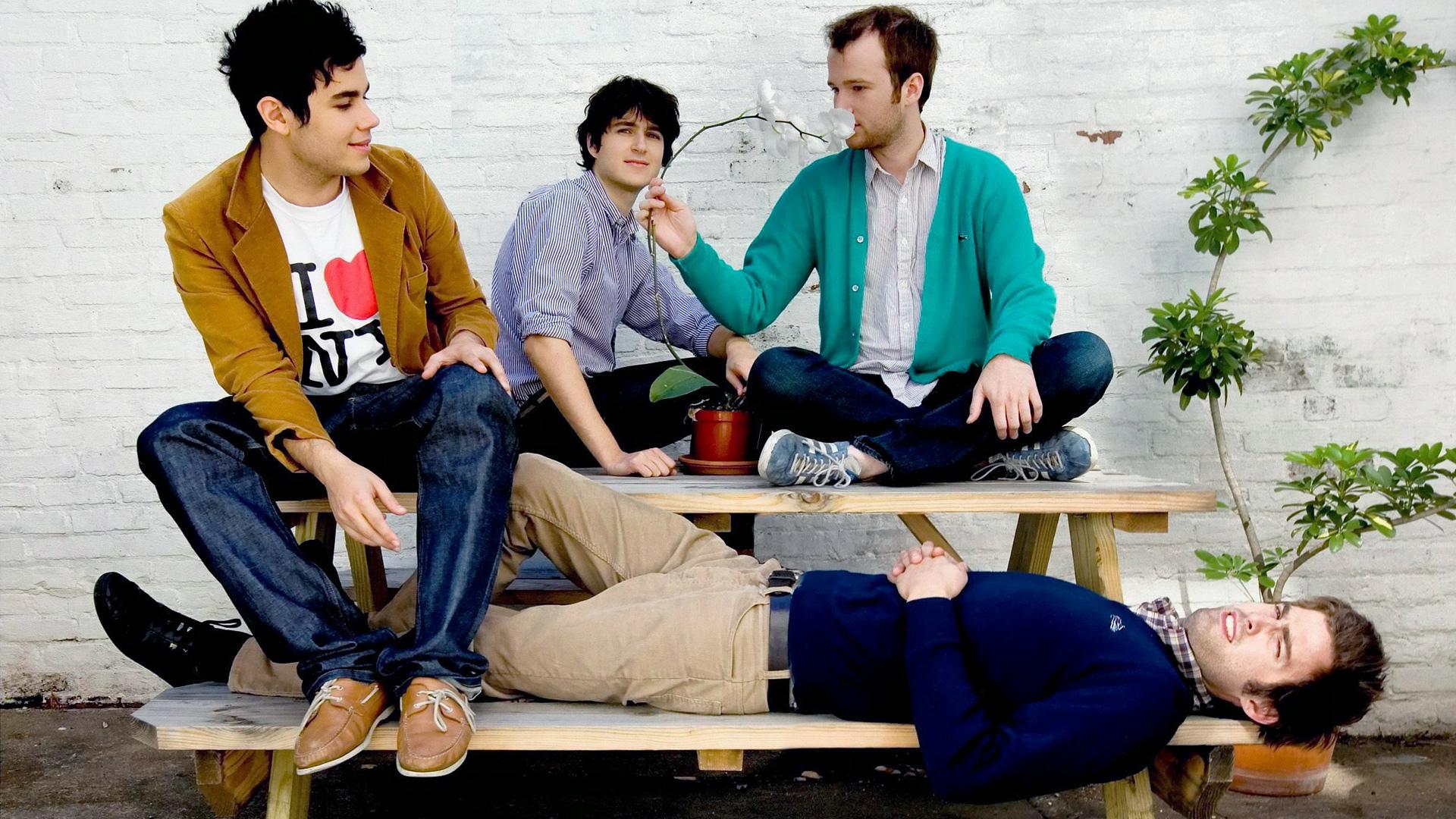 Vampire Weekend at 750 x 1334 iPhone 6 size wallpapers HD quality