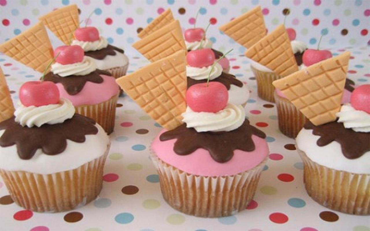 Cupcake at 1152 x 864 size wallpapers HD quality