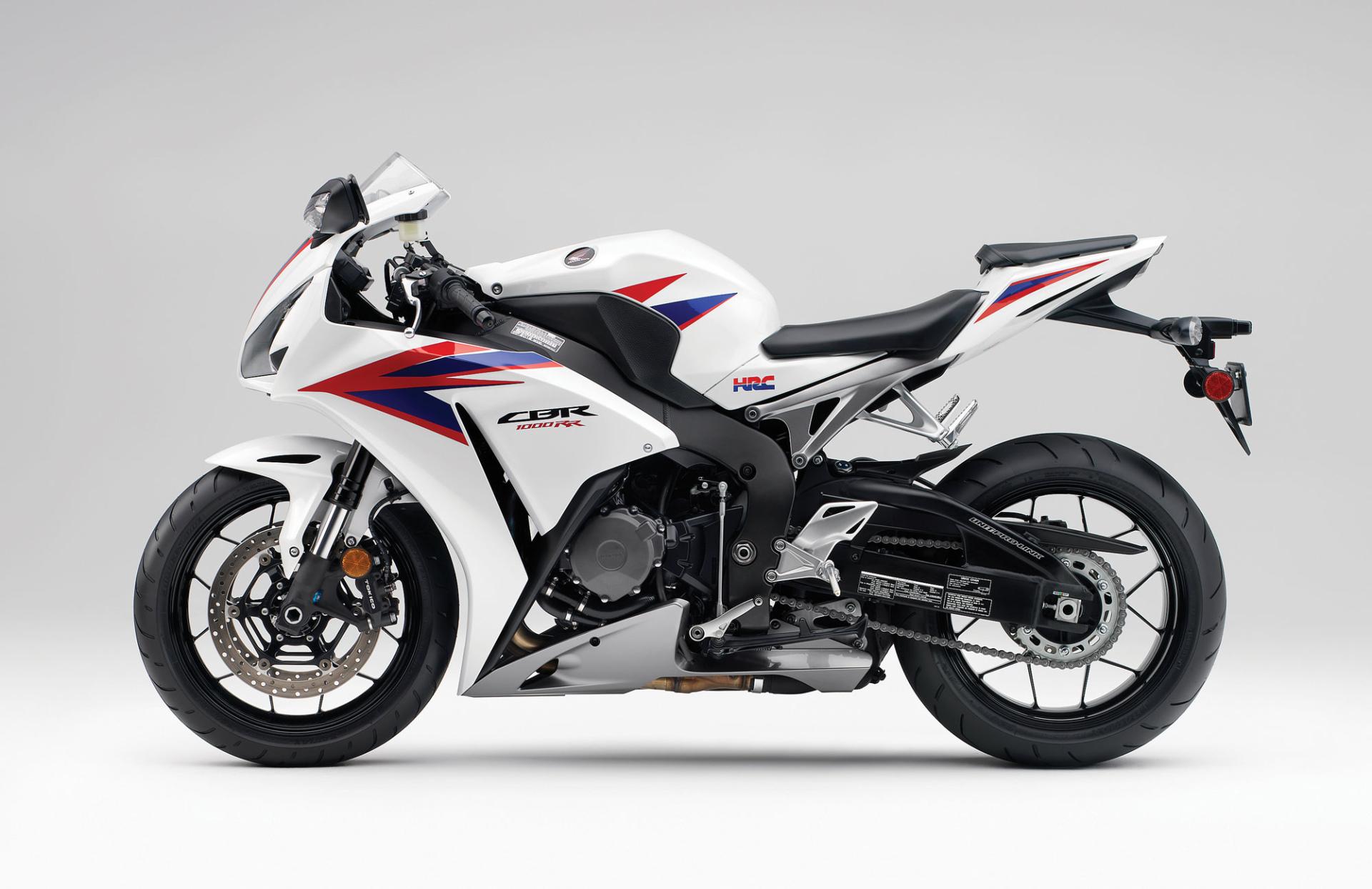 Honda CBR at 750 x 1334 iPhone 6 size wallpapers HD quality