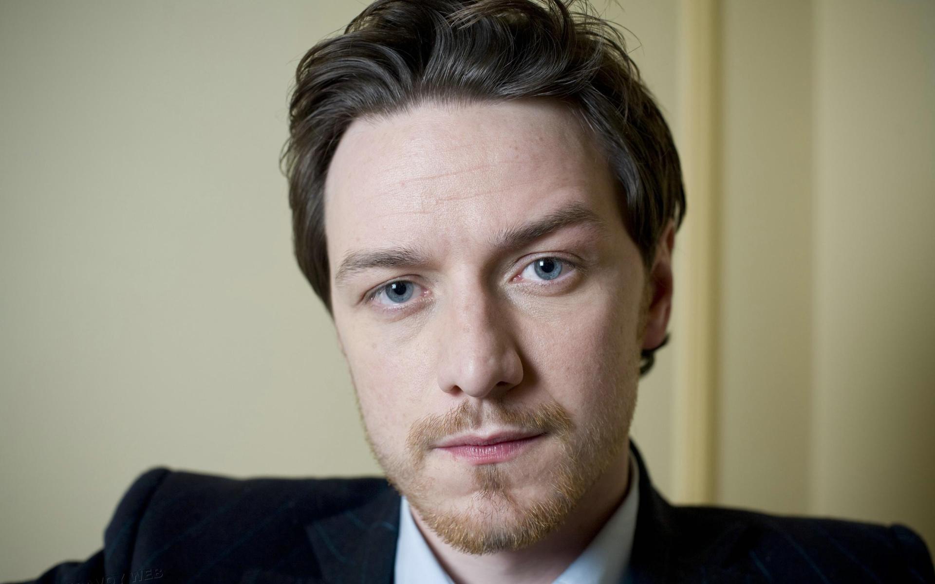 James McAvoy at 640 x 1136 iPhone 5 size wallpapers HD quality