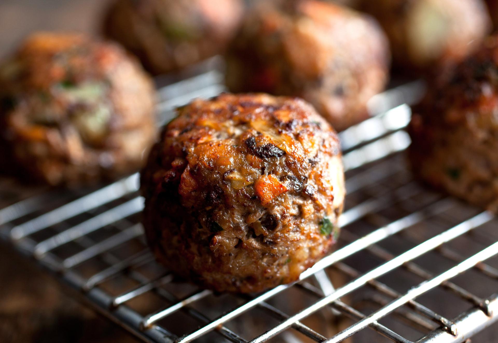 Meatball at 640 x 960 iPhone 4 size wallpapers HD quality