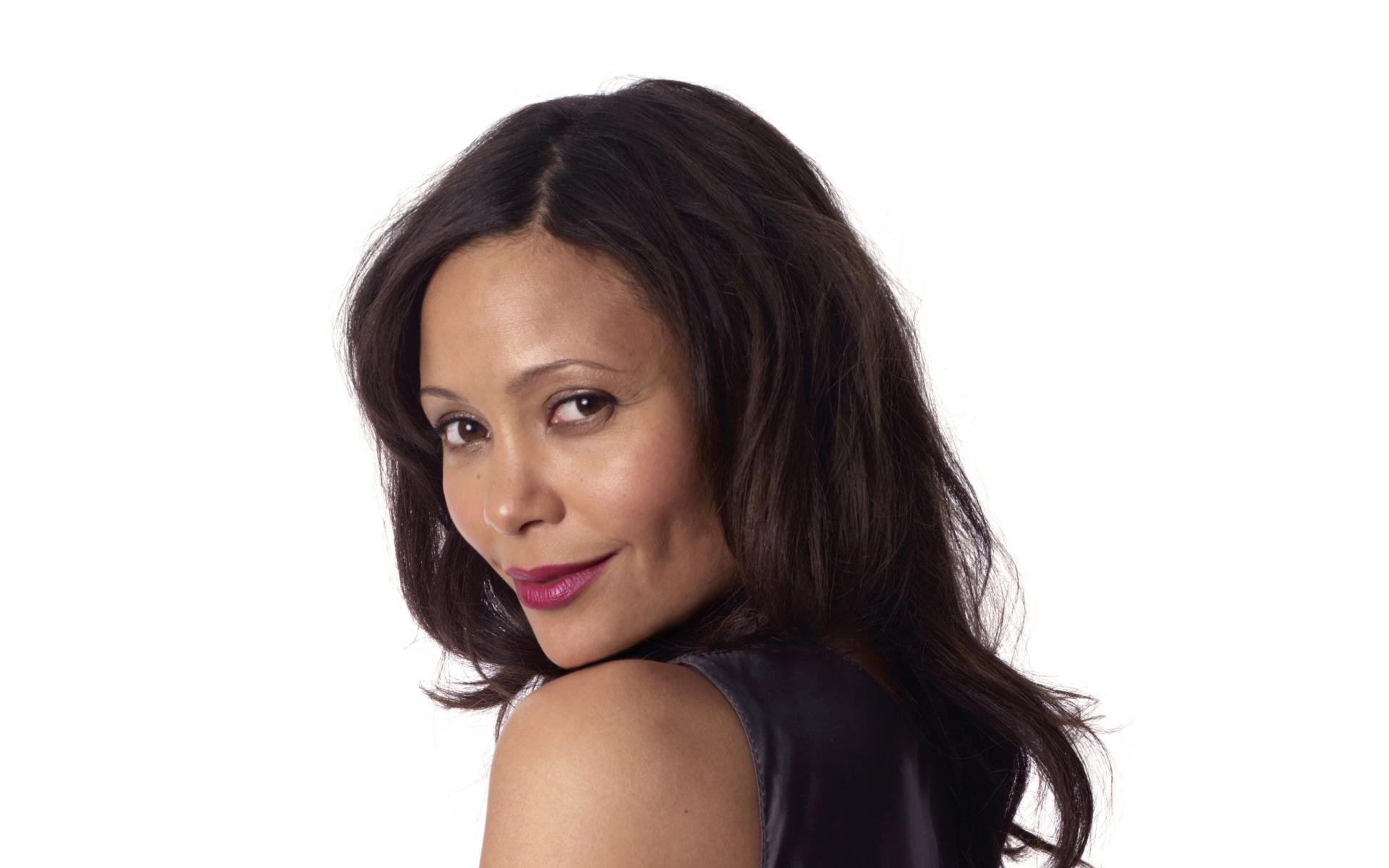 Thandie Newton at 1600 x 1200 size wallpapers HD quality