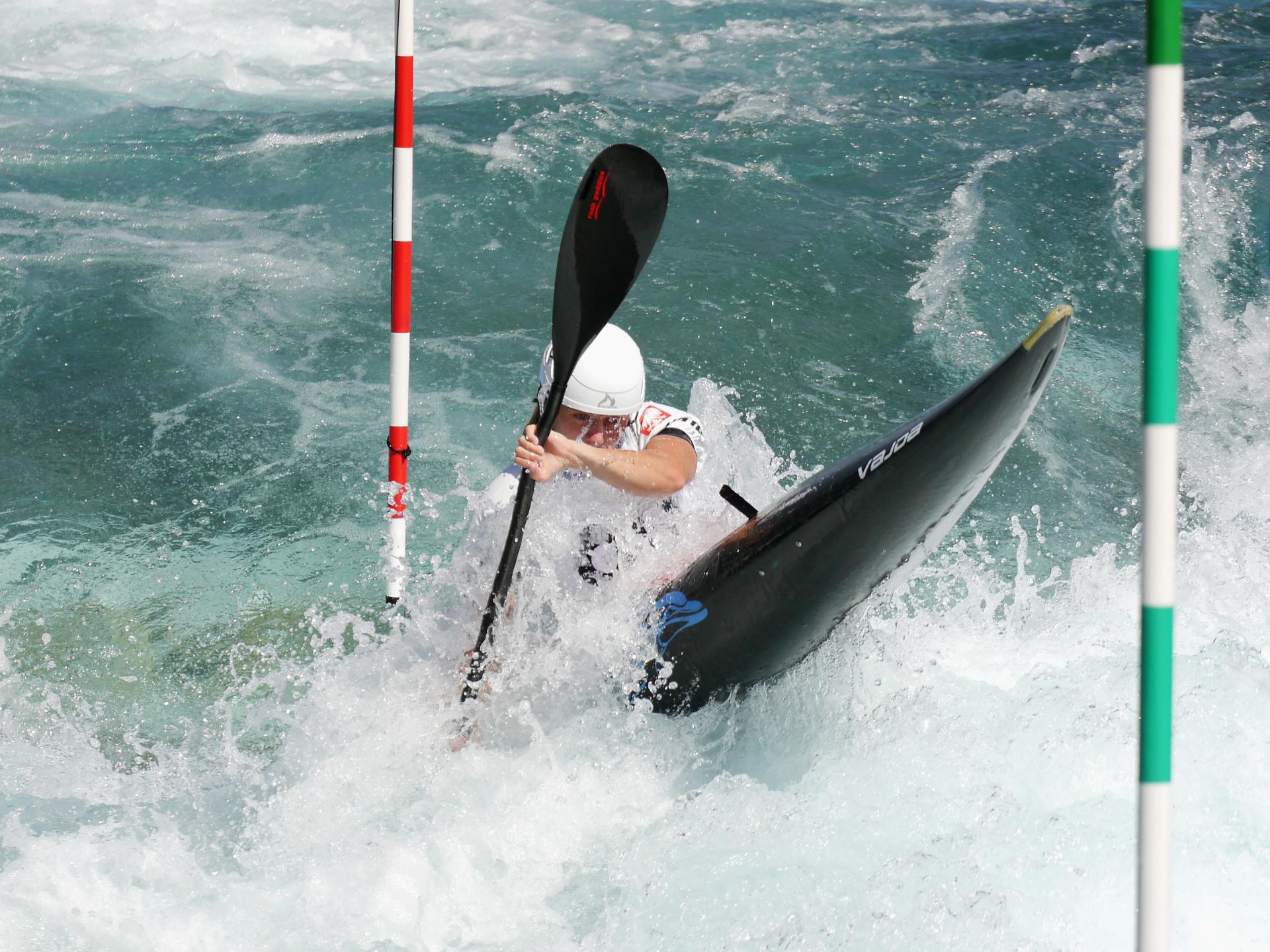 Whitewater Slalom at 1024 x 768 size wallpapers HD quality