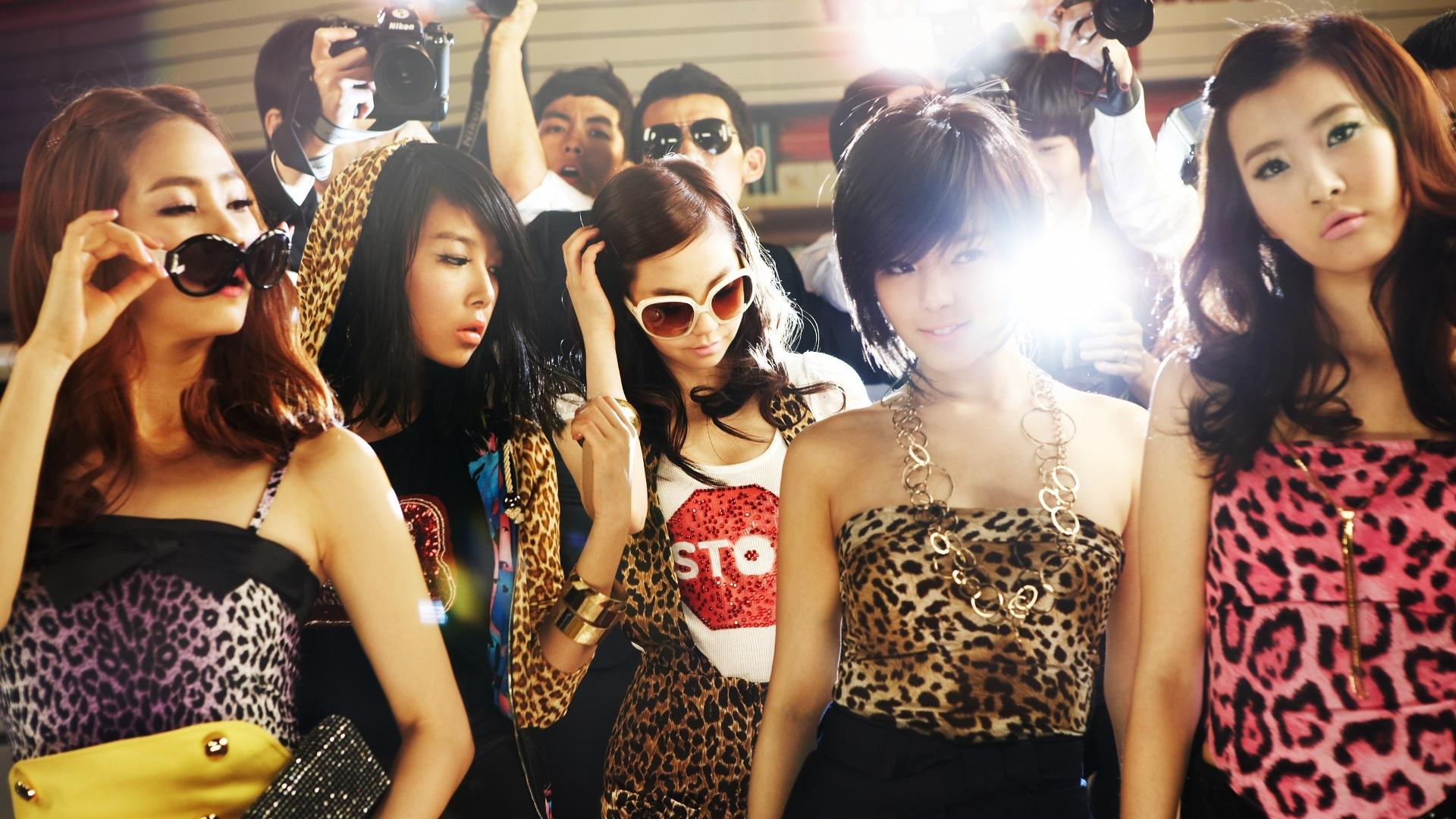 Wonder Girls at 320 x 480 iPhone size wallpapers HD quality