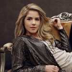 Emily Bett Rickards hd pics