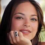 Kristin Kreuk photos