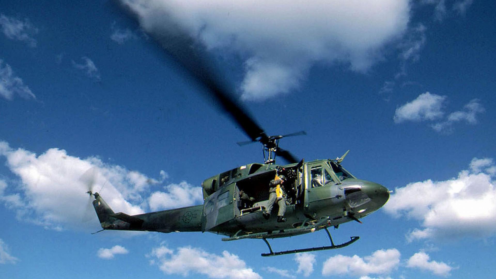 Bell UH-1 Iroquois wallpapers HD quality
