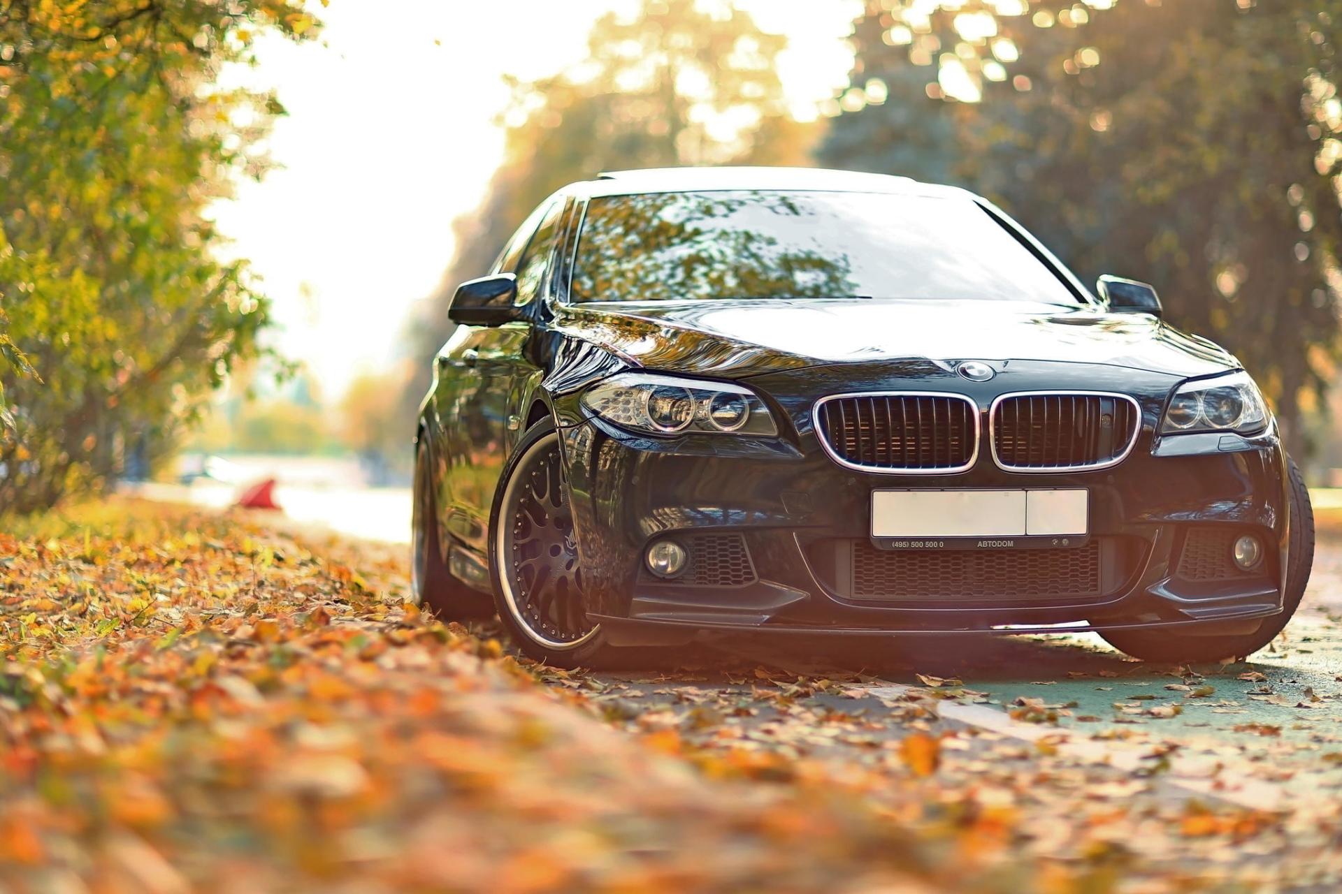 BMW 5 Series at 640 x 1136 iPhone 5 size wallpapers HD quality