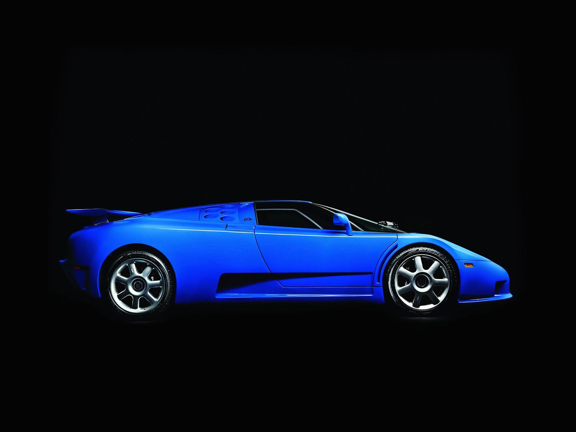 Bugatti EB110 GT at 1024 x 1024 iPad size wallpapers HD quality