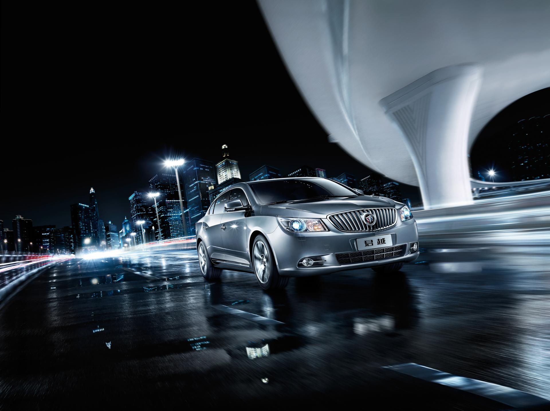 Buick LaCrosse at 640 x 960 iPhone 4 size wallpapers HD quality