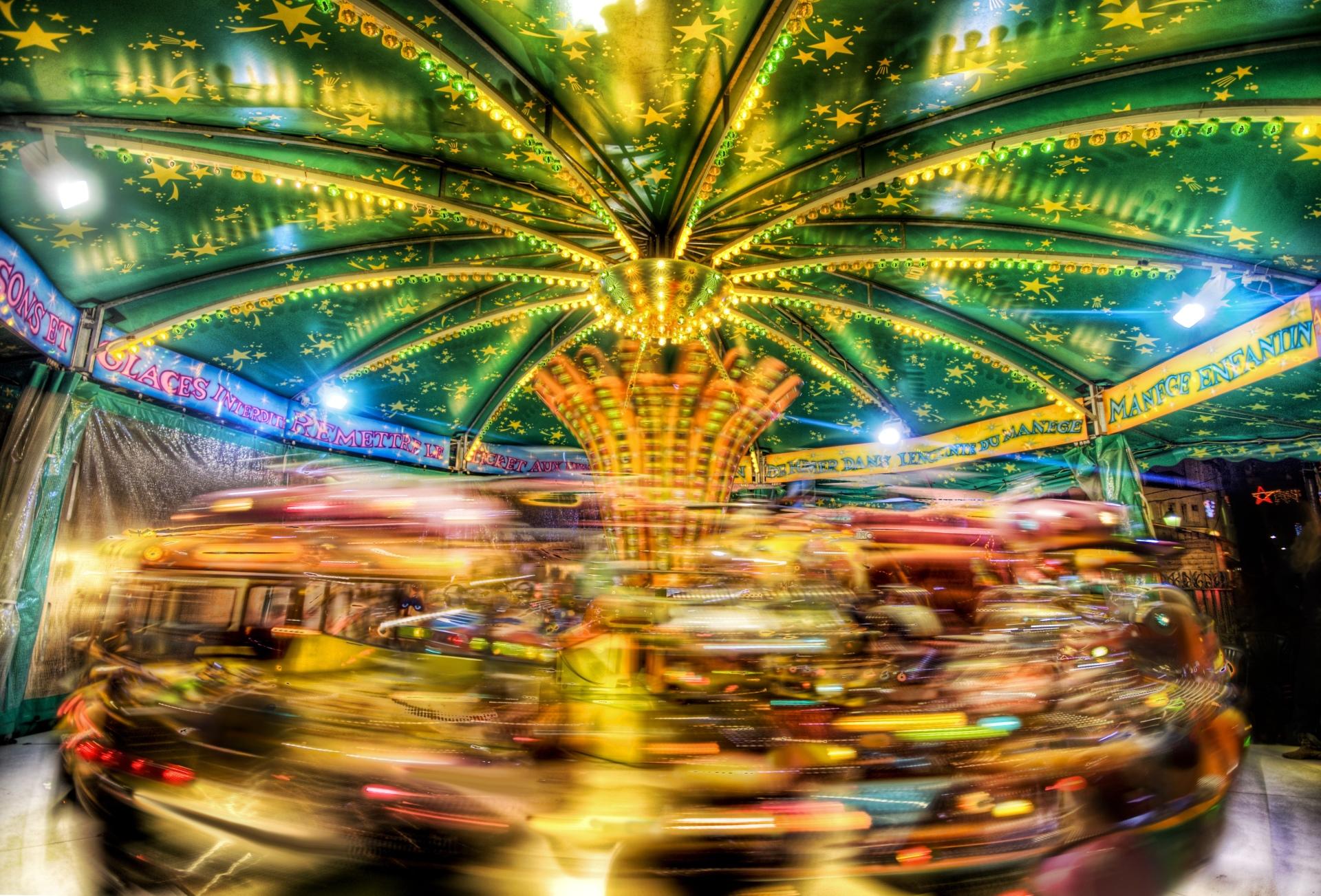 Carousel at 320 x 480 iPhone size wallpapers HD quality