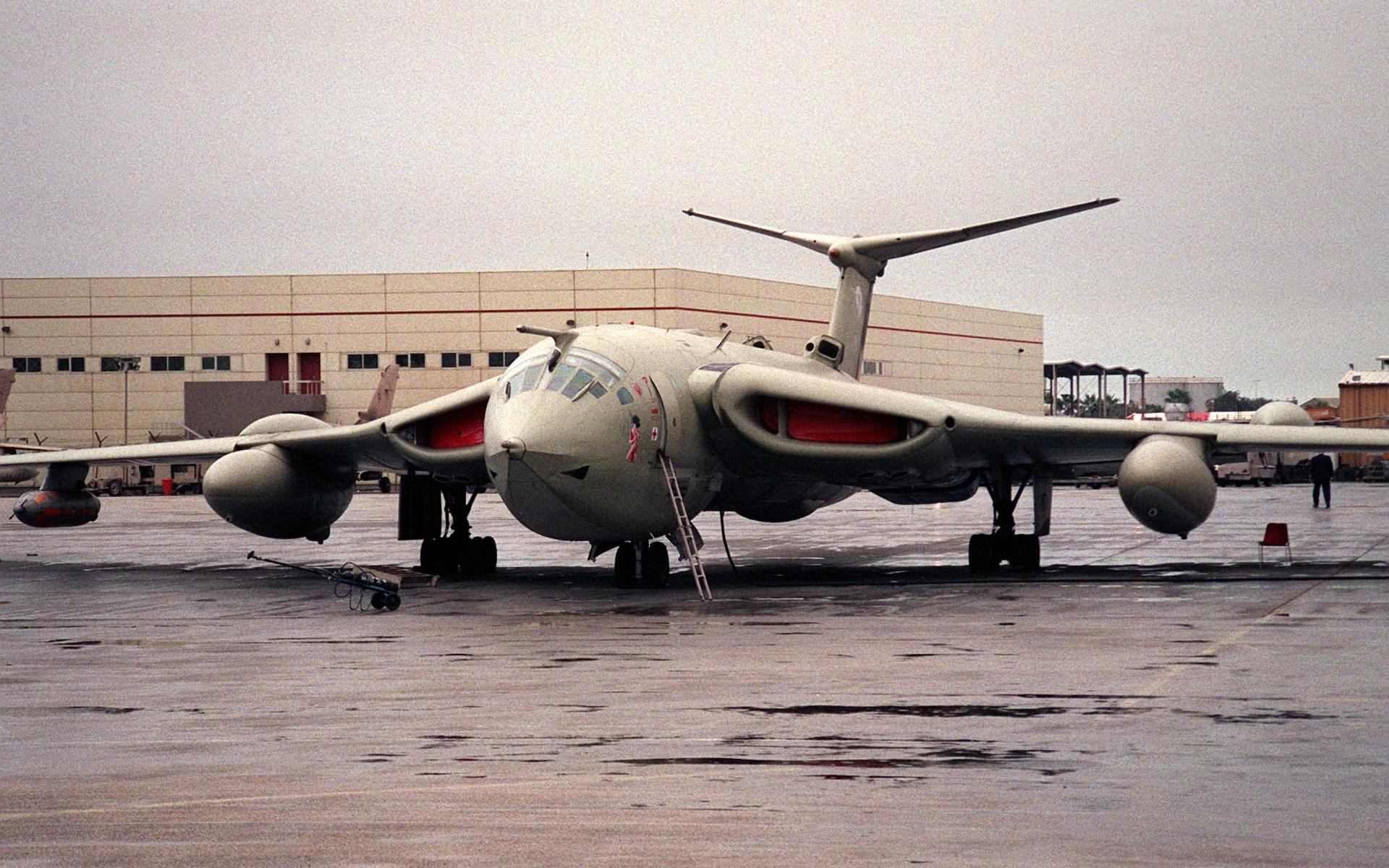 Handley Page Victor wallpapers HD quality