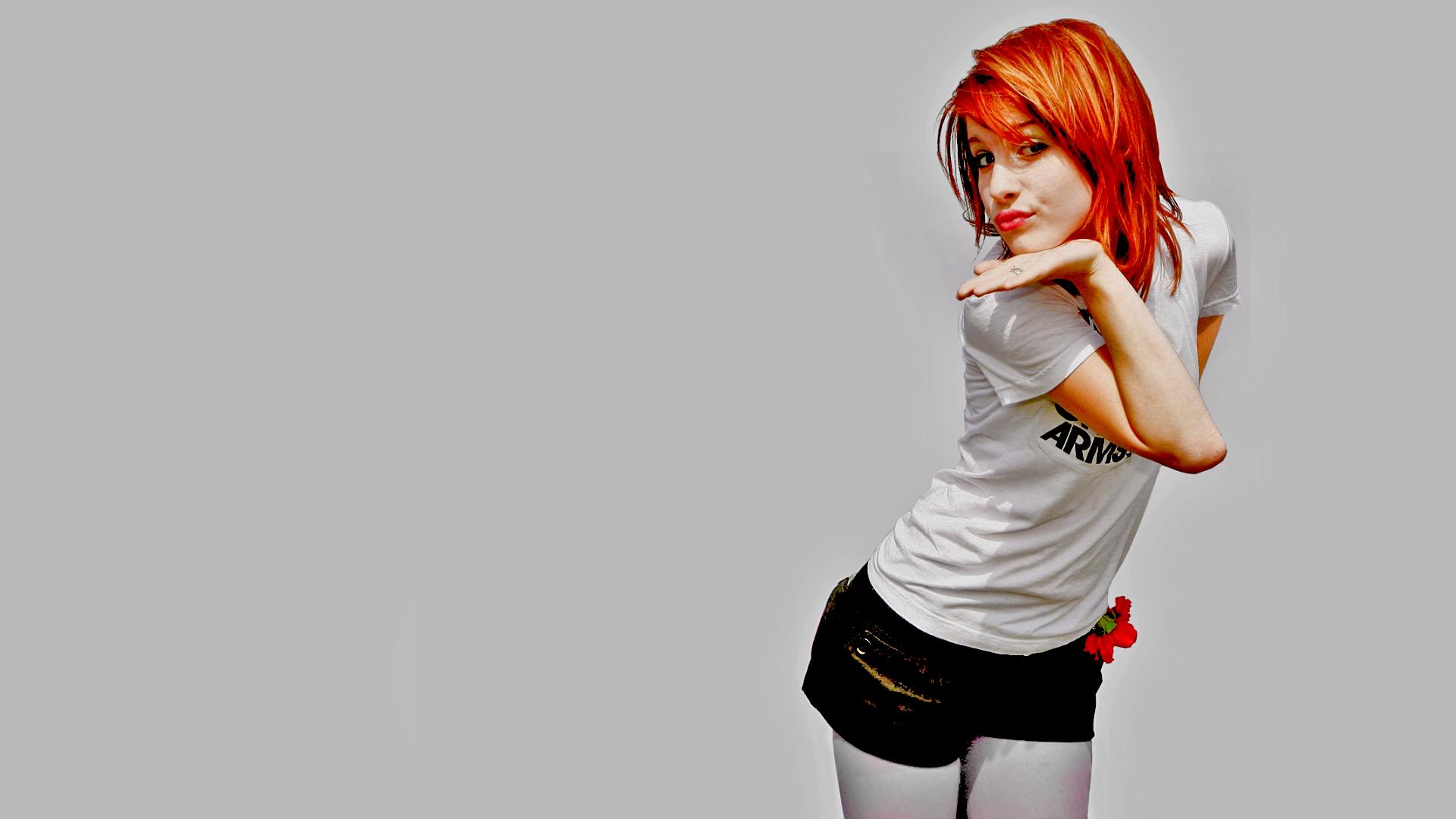 Hayley Williams at 2048 x 2048 iPad size wallpapers HD quality