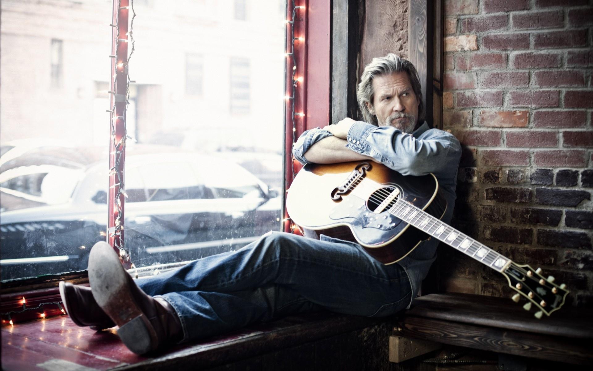 Jeff Bridges at 640 x 960 iPhone 4 size wallpapers HD quality