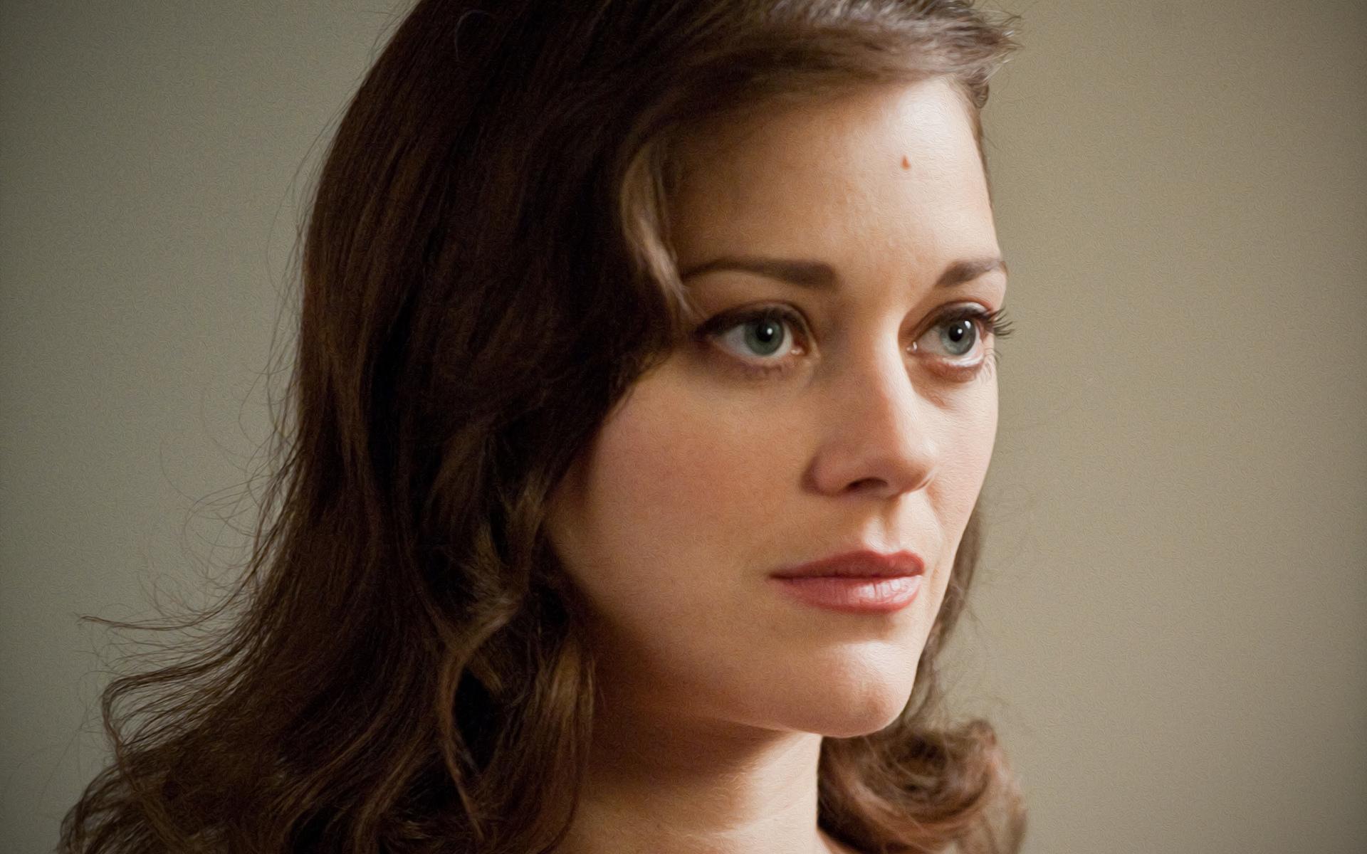 Marion Cotillard at 320 x 480 iPhone size wallpapers HD quality