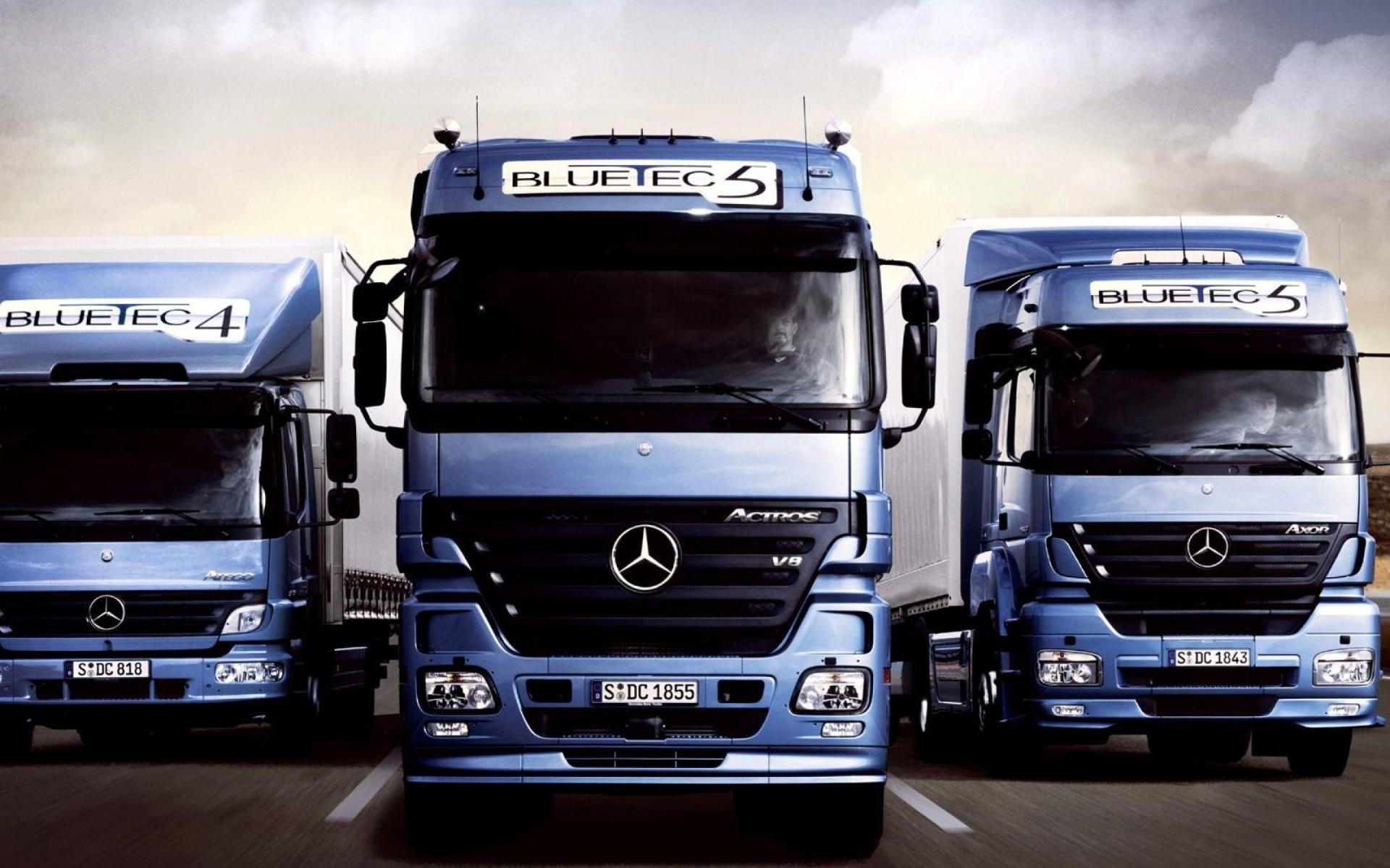 Mercedes-Benz Actros at 750 x 1334 iPhone 6 size wallpapers HD quality