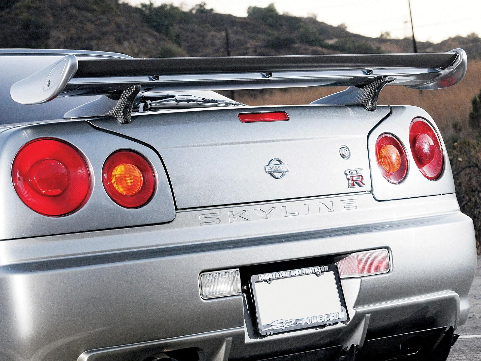 Nissan Skyline GT-R at 2048 x 2048 iPad size wallpapers HD quality