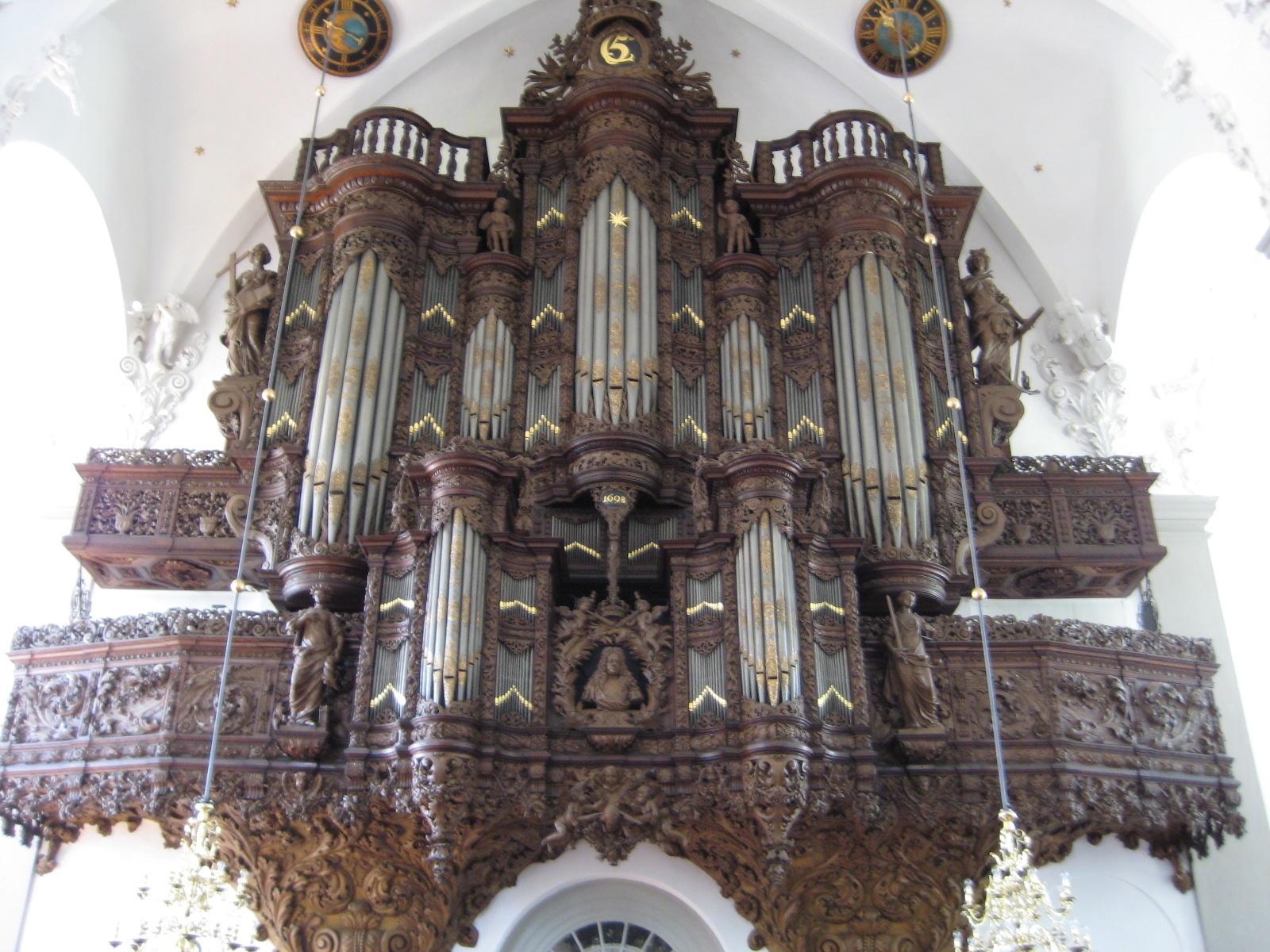 Pipe Organ at 320 x 480 iPhone size wallpapers HD quality