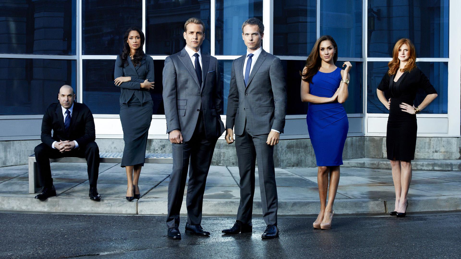 Suits at 320 x 480 iPhone size wallpapers HD quality