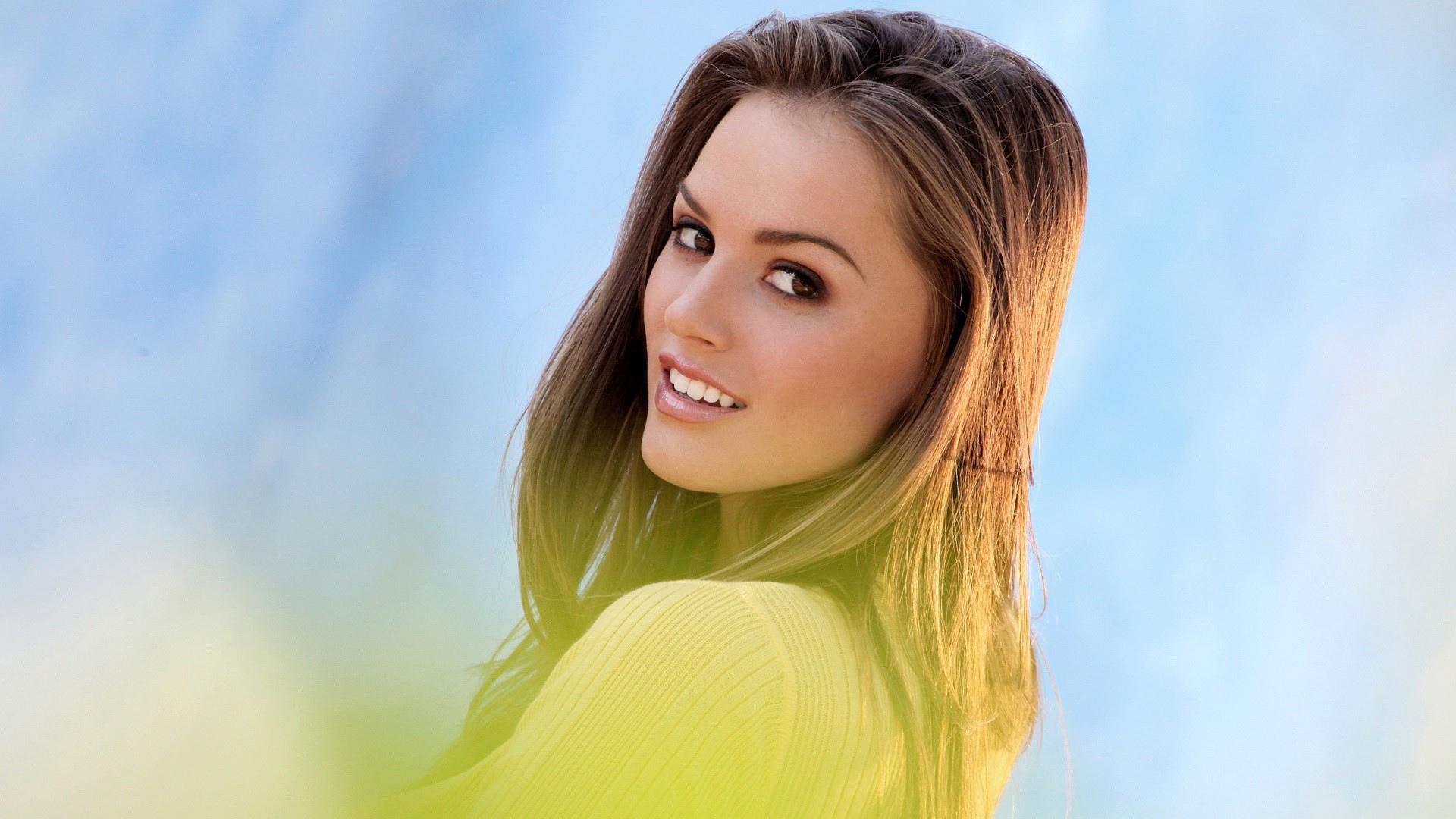 Tori Black at 640 x 960 iPhone 4 size wallpapers HD quality