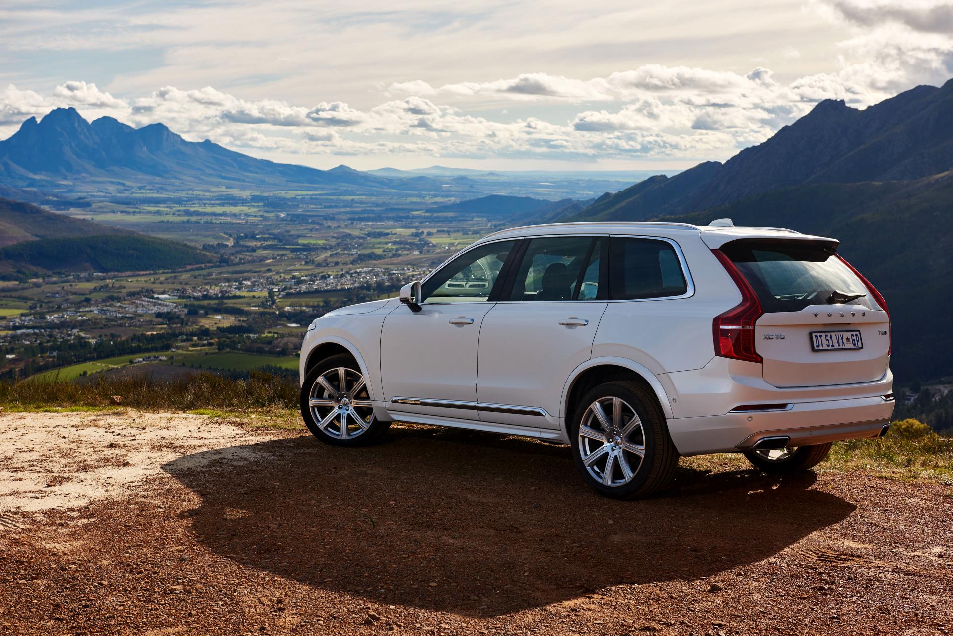 Volvo XC90 at 1280 x 960 size wallpapers HD quality