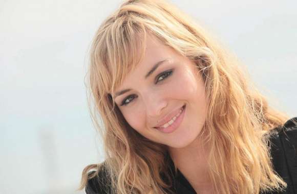 Louise Bourgoin wallpapers hd quality