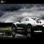 Nissan GT-R pic