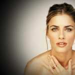 Amanda Peet pic