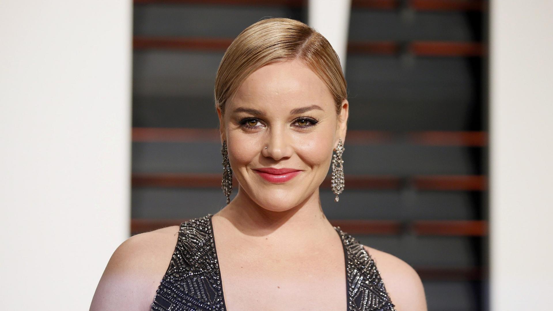 Abbie Cornish at 640 x 1136 iPhone 5 size wallpapers HD quality