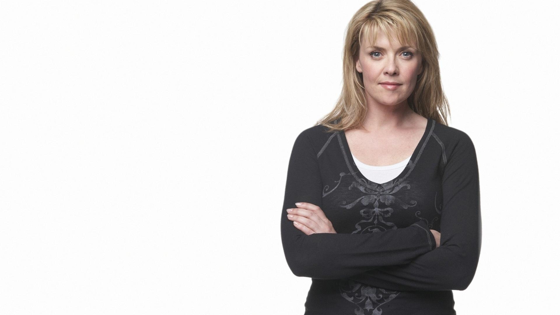 Amanda Tapping at 1600 x 1200 size wallpapers HD quality