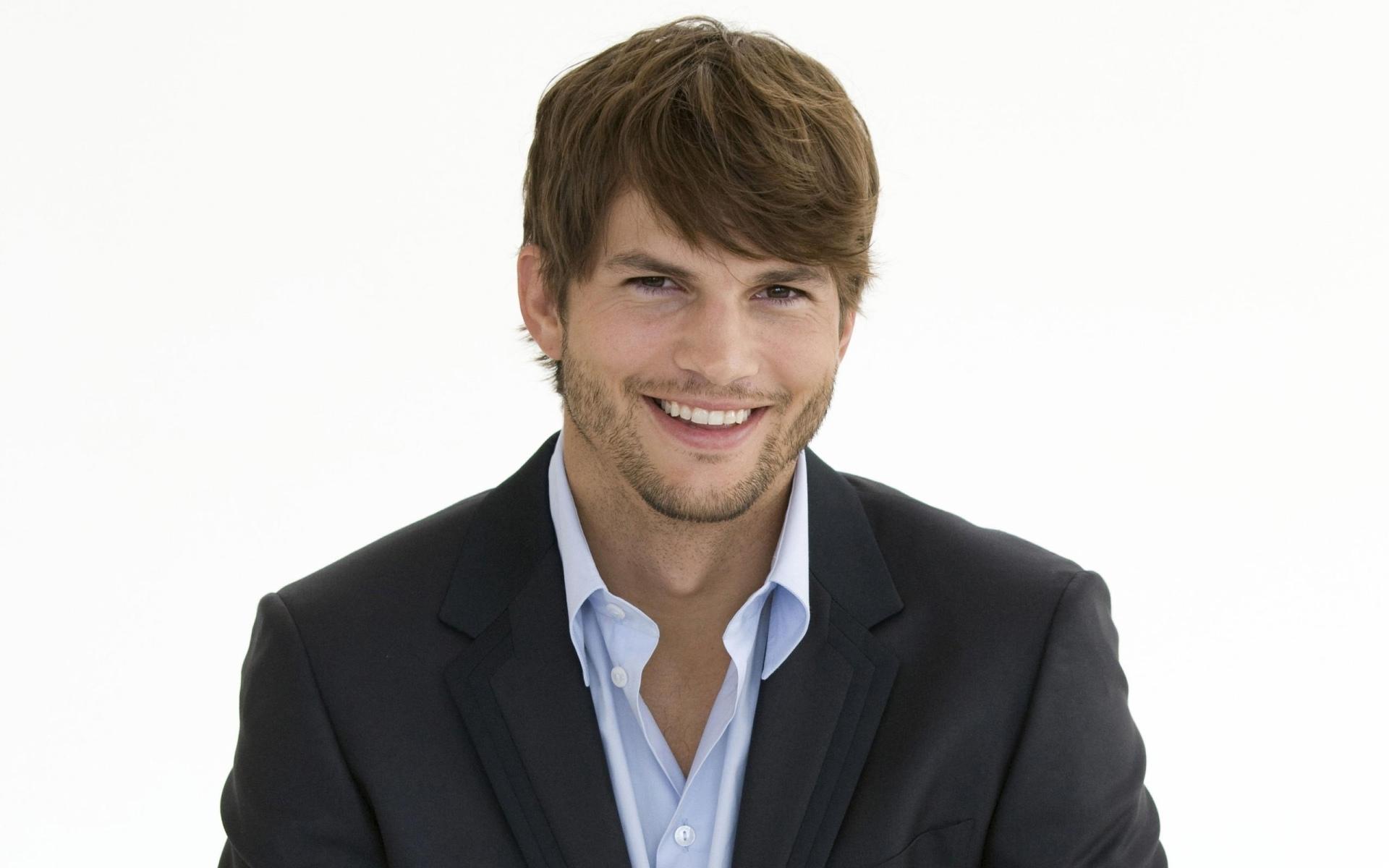 Ashton Kutcher at 750 x 1334 iPhone 6 size wallpapers HD quality