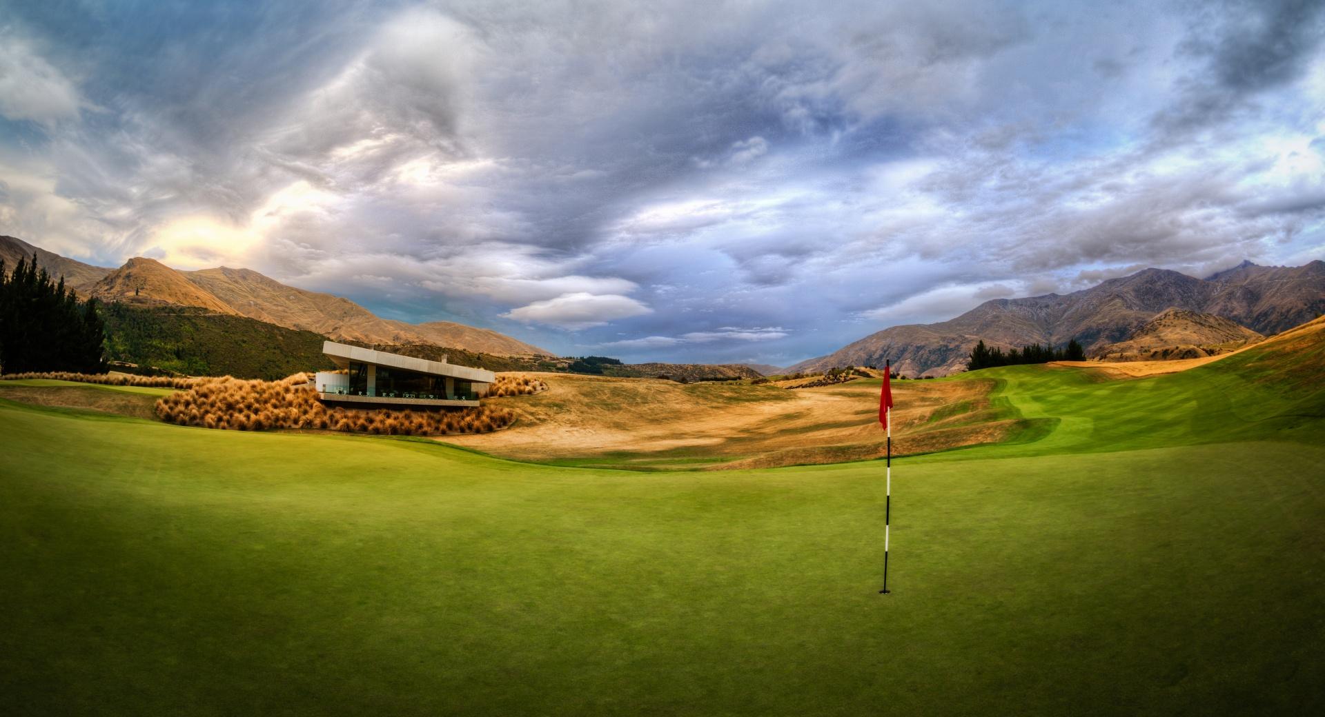 Beautiful Golf Course at 640 x 1136 iPhone 5 size wallpapers HD quality