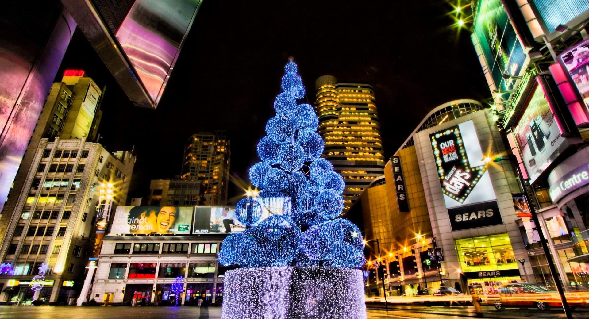 Christmas Tree, City at 750 x 1334 iPhone 6 size wallpapers HD quality