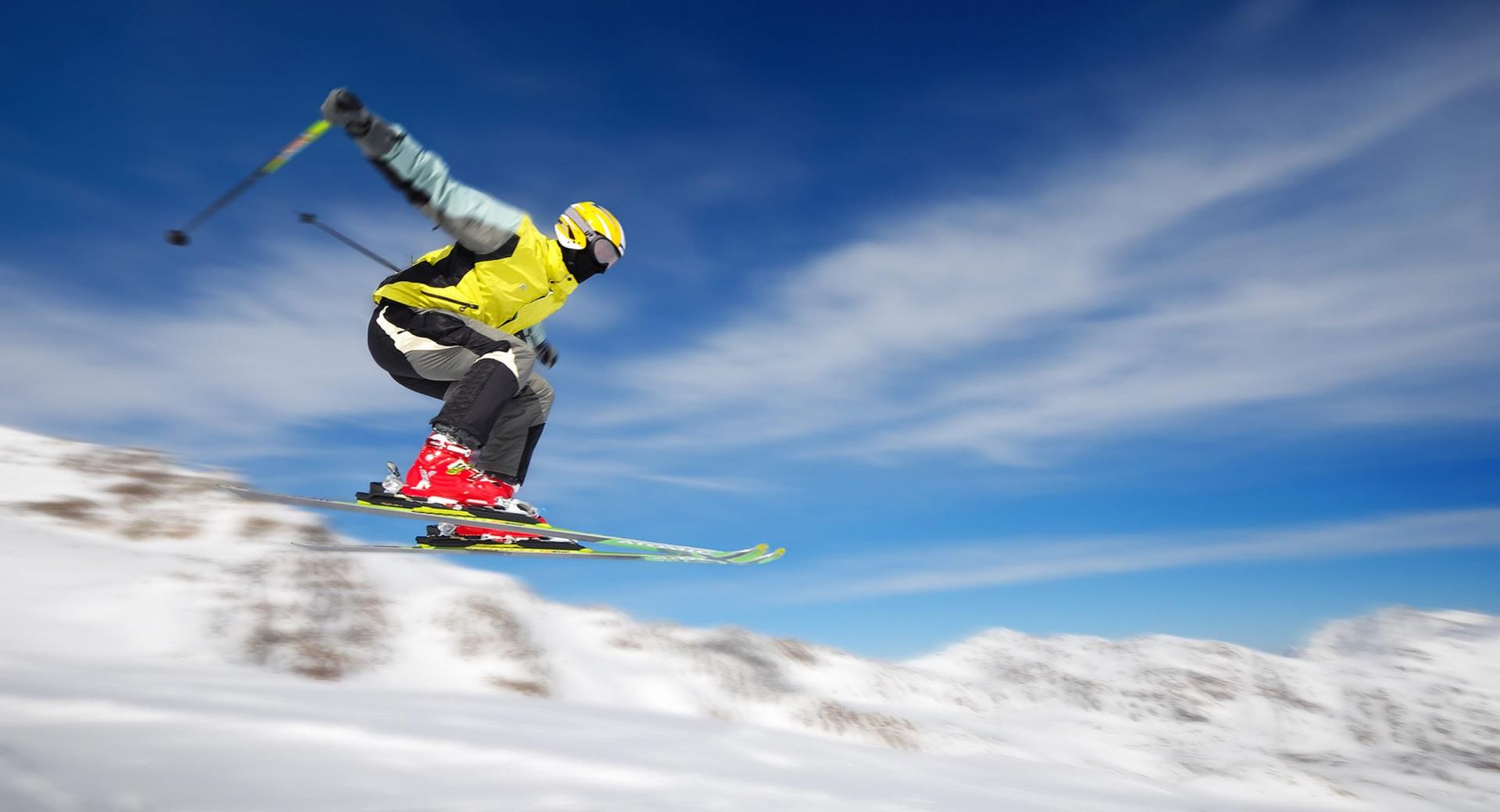 Freestyle Skiing at 750 x 1334 iPhone 6 size wallpapers HD quality